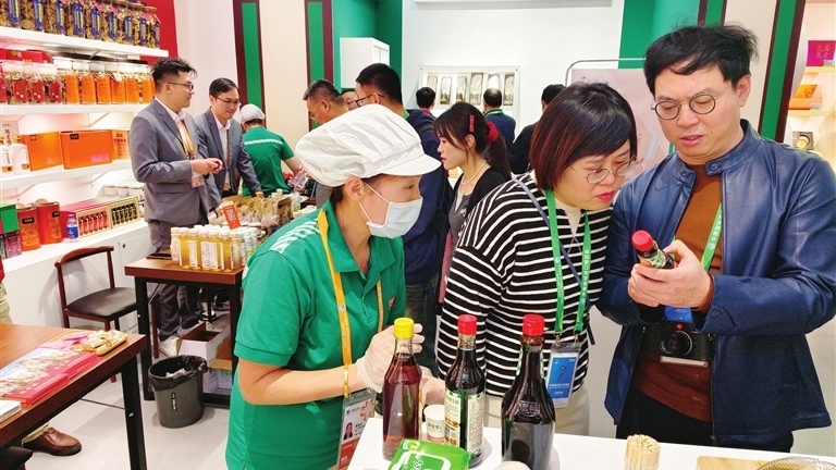 中山百余家企业代表到进博会觅商机