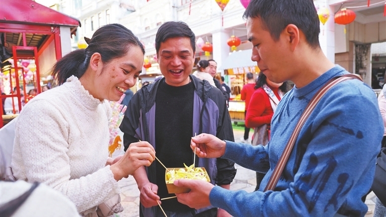 中山春节嘉年华“火力全开”，6天吸引超70万人次游玩