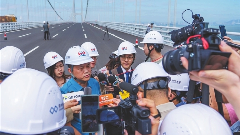 深中通道建成通车在即，30多名中外记者组团中山采风