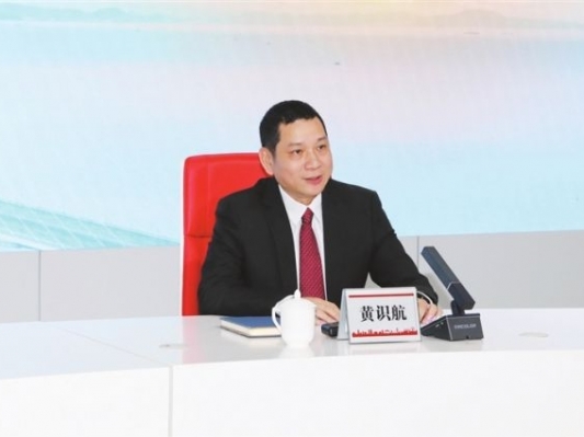中山市商务局局长黄识航： 推进深中产业合作 促进两地商务紧密融合