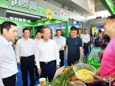 郭文海：打造永不落幕展销会 迎接八方宾客