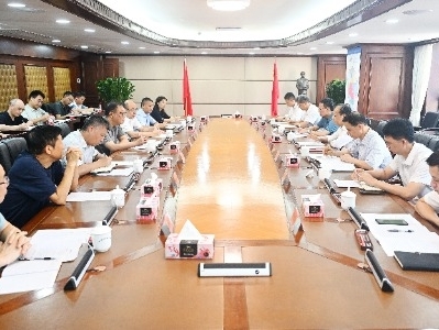 郭文海会见拱北海关关长詹少彤：深化关地合作 助力大湾区市场一体化