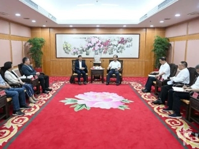 郭文海会见广东省客家商会中山考察团一行