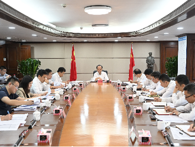 郭文海主持召开经济运行视频调度会：日夜兼程苦干实干，坚定完成全年发展目标任务