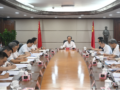 郭文海主持召开“百千万工程”专题会议，研究如何实现城乡形态大提升