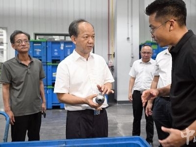 郭文海到黄圃镇调研：发自内心关心呵护企业 政企同心拼经济拼发展