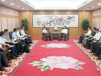郭文海尹念红会见中国科学院院士李殿中：深化新材料领域合作发展