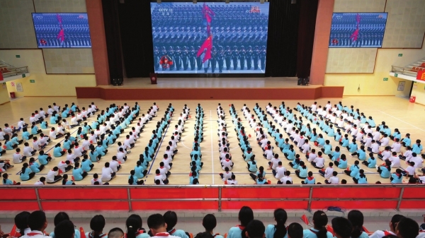 弘扬抗战精神 汲取奋进力量