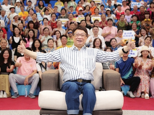 徐小明影友歌友见面会在中山影视城举行