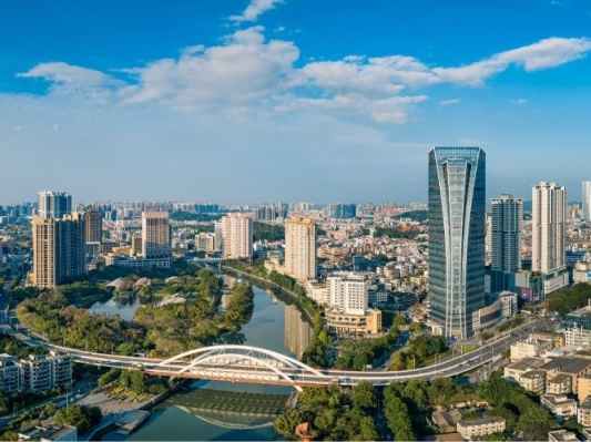  市委常委会扩大会议召开：传承弘扬伟大抗战精神 凝聚共同奋斗磅礴力量