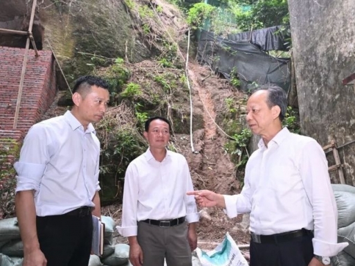  郭文海深入一线督导检查台风防御工作：把保障人员安全放在第一位