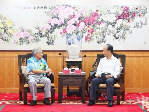 郭文海会见孙中山曾孙、孙中山中心基金会主席孙国雄一行