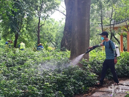 郭文海尹念红参加市疫情防控指挥部晚间调度会：全力做好节后学校开学企业复工各项准备