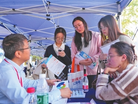 中山携1700多个优质岗位赴汉引才