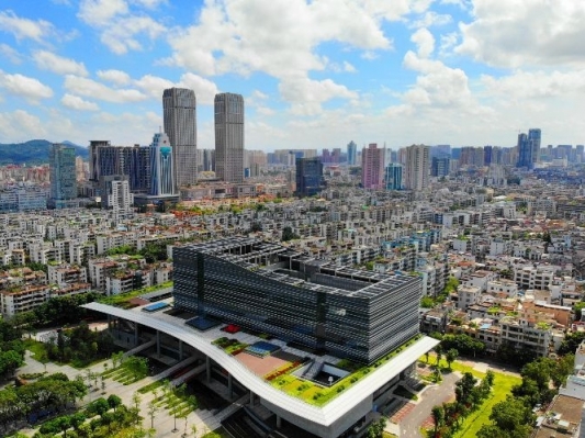 郭文海在市委全会总结讲话强调：持续唱响敢问路在何方 激发全市上下展现策马扬鞭万马奔腾奋勇争先的新气象新局面