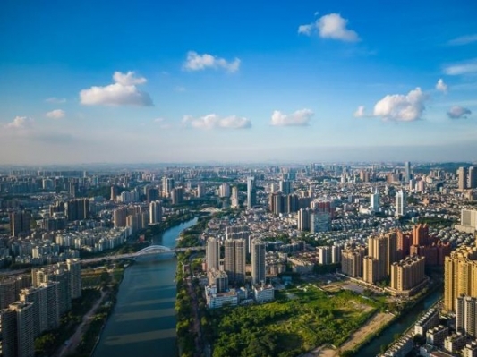 全市美丽幸福河湖保护建设工作会议召开：打造更多水岸会客厅 尽显美丽岭南水乡风情