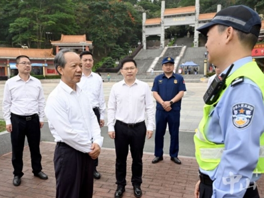  郭文海督导检查清明假期安全保障工作：全力防范化解各类风险隐患 确保人民群众生命财产安全和社会大局稳定