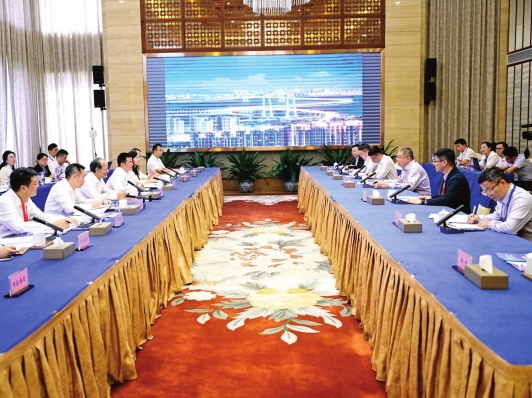  郭文海尹念红与中国医药工业发展大会企业代表座谈，全程高效服务企业 推动中山生物医药产业高质量发展