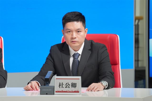 南区街道党工委委员 杜公卿。胡超超 摄.jpg